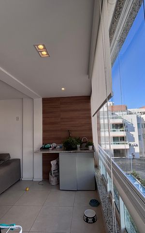 Apartamento à venda com 76m², 3 quartos e 1 vaga Apartamento à venda com 76m², 3 quartos e 1 vagaVaranda