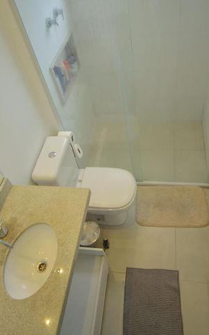 Apartamento à venda com 78m², 2 quartos e 2 vagasBanheiro da Suíte 