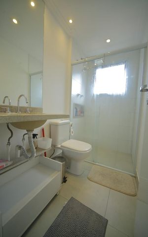 Apartamento à venda com 78m², 2 quartos e 2 vagasBanheiro da Suíte 