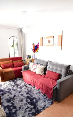 Casa à venda com 91m², 3 quartos e 2 vagasSala
