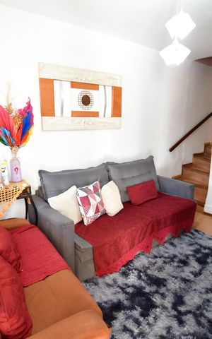 Casa à venda com 91m², 3 quartos e 2 vagasSala