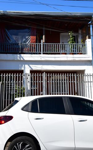Casa à venda com 91m², 3 quartos e 2 vagasFachada