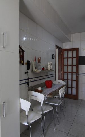Apartamento para alugar com 92m², 2 quartos e 1 vagaCozinha