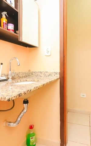 Casa à venda com 150m², 3 quartos e 2 vagasBanheiro 2