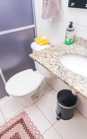 Casa à venda com 150m², 3 quartos e 2 vagasBanheiro 1