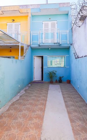 Casa à venda com 150m², 3 quartos e 2 vagasGaragem
