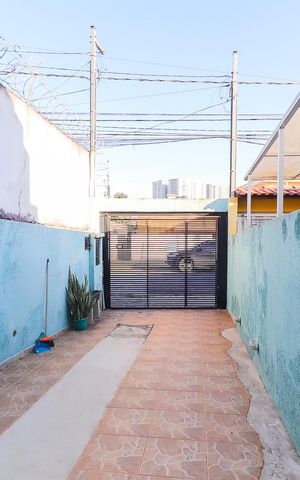 Casa à venda com 150m², 3 quartos e 2 vagasGaragem