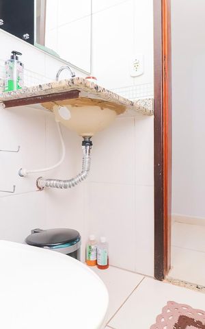 Casa à venda com 150m², 3 quartos e 2 vagasBanheiro 1