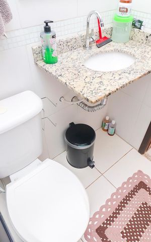 Casa à venda com 150m², 3 quartos e 2 vagasBanheiro 1