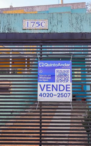 Casa à venda com 150m², 3 quartos e 2 vagasPlaquinha - Cód. VGEF-502