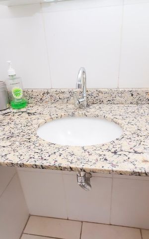 Casa à venda com 150m², 3 quartos e 2 vagasBanheiro da Suíte