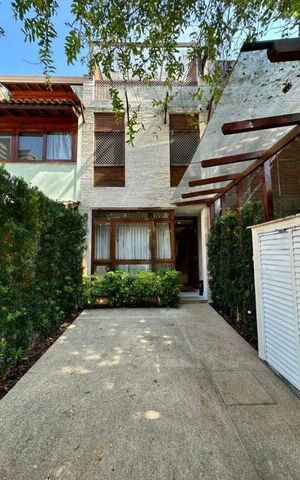 Casa à venda com 200m², 3 quartos e 2 vagas