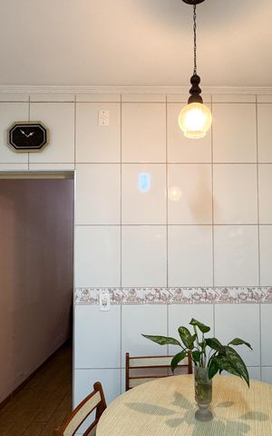 Casa à venda com 180m², 3 quartos e 2 vagas Casa à venda com 180m², 3 quartos e 2 vagasCozinha