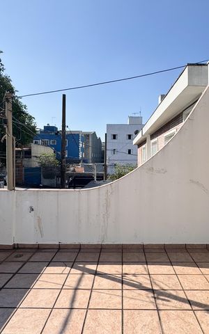 Casa à venda com 180m², 3 quartos e 2 vagas Casa à venda com 180m², 3 quartos e 2 vagasSacada - Suíte 1
