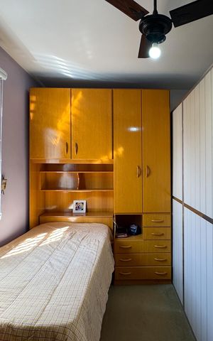 Casa à venda com 180m², 3 quartos e 2 vagas Casa à venda com 180m², 3 quartos e 2 vagasQuarto
