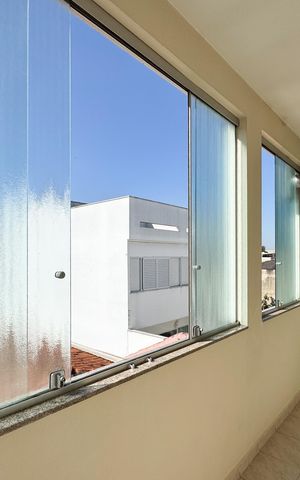 Casa à venda com 180m², 3 quartos e 2 vagas Casa à venda com 180m², 3 quartos e 2 vagasSacada Suíte 2
