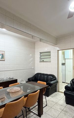 Casa à venda com 180m², 3 quartos e 2 vagas Casa à venda com 180m², 3 quartos e 2 vagasSalão