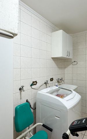 Casa à venda com 180m², 3 quartos e 2 vagas Casa à venda com 180m², 3 quartos e 2 vagasÁrea de Serviço