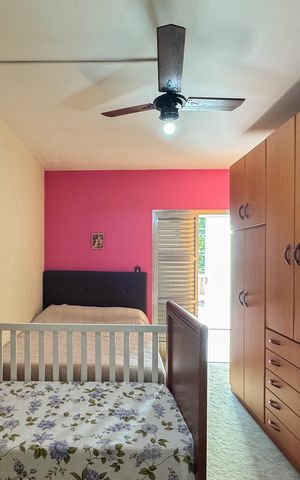 Casa à venda com 180m², 3 quartos e 2 vagas Casa à venda com 180m², 3 quartos e 2 vagasSuíte 1