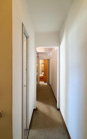 Casa à venda com 180m², 3 quartos e 2 vagas Casa à venda com 180m², 3 quartos e 2 vagasAcesso - Quartos