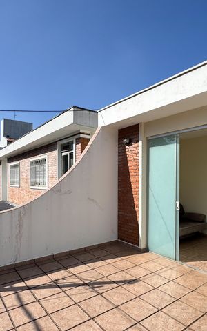 Casa à venda com 180m², 3 quartos e 2 vagas Casa à venda com 180m², 3 quartos e 2 vagasSacada - Suíte 1