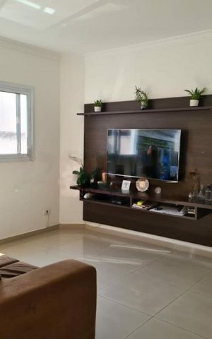 Casa à venda com 118m², 3 quartos e 2 vagas