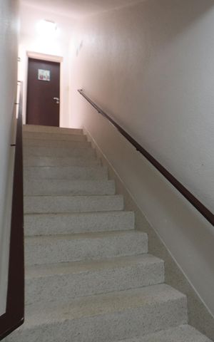 Apartamento à venda com 57m², 2 quartos e 1 vagaEscada