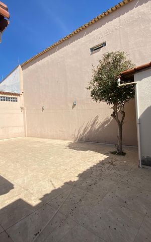 Casa à venda com 236m², 3 quartos e 3 vagas