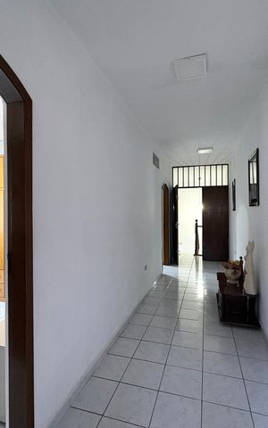 Casa à venda com 280m², 4 quartos e 2 vagasCorredor das Suítes 