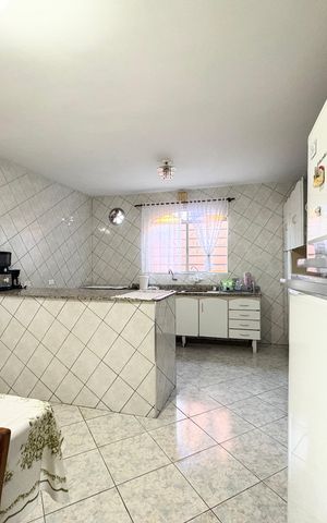 Casa à venda com 280m², 4 quartos e 2 vagasCopa