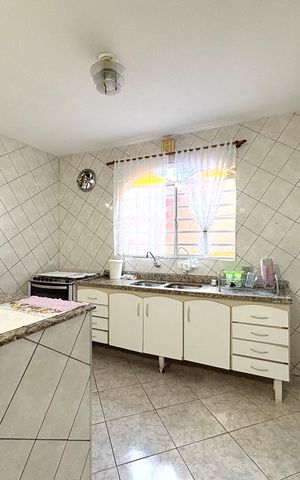 Casa à venda com 280m², 4 quartos e 2 vagasCozinha