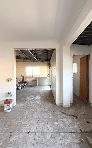 Casa à venda com 280m², 4 quartos e 2 vagasSala 2