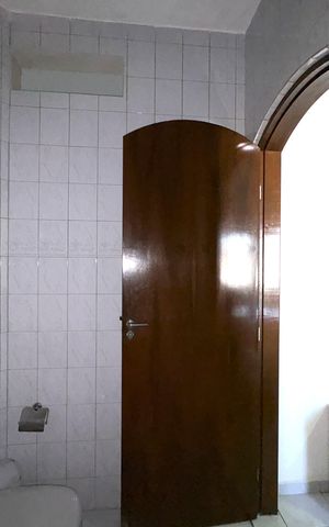 Casa à venda com 280m², 4 quartos e 2 vagasBanheiro da Suíte 2