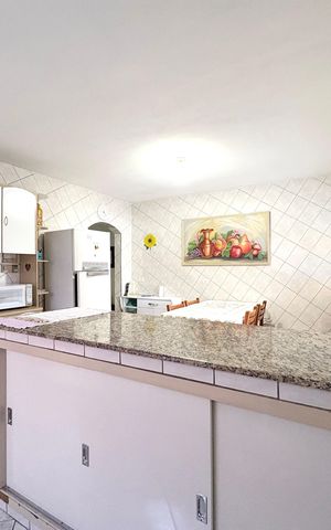 Casa à venda com 280m², 4 quartos e 2 vagasCozinha