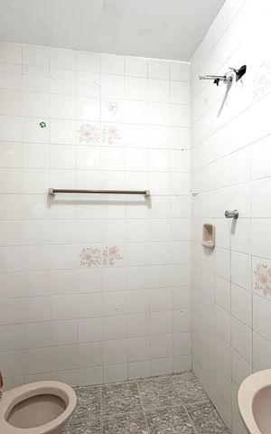 Casa à venda com 280m², 4 quartos e 2 vagasBanheiro da Edícula 1
