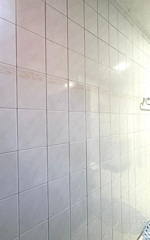 Casa à venda com 280m², 4 quartos e 2 vagasBanheiro 1