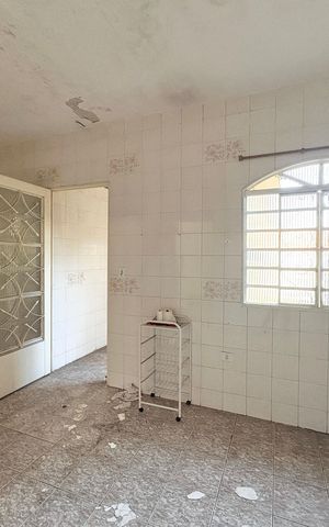 Casa à venda com 280m², 4 quartos e 2 vagasSala/ Cozinha da Edícula 1