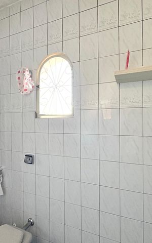 Casa à venda com 280m², 4 quartos e 2 vagasBanheiro da Suíte 3