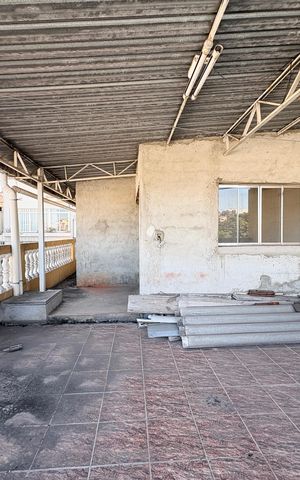 Casa à venda com 280m², 4 quartos e 2 vagasÁrea de Serviço 2 / Terraço 