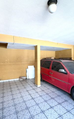 Casa à venda com 280m², 4 quartos e 2 vagasGaragem
