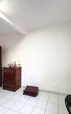 Casa à venda com 280m², 4 quartos e 2 vagasSuíte 2