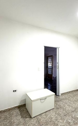 Casa à venda com 280m², 4 quartos e 2 vagasQuarto 2 - Edícula 1 