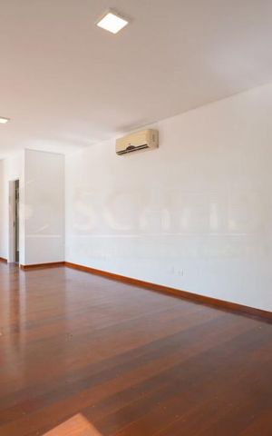 Casa de condomínio à venda com 465m², 4 quartos e 3 vagas