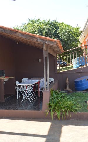 Casa para alugar com 300m², 4 quartos e 5 vagasChurrasqueira