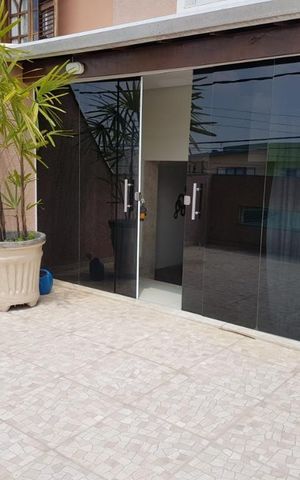 Casa à venda com 300m², 3 quartos e 2 vagas