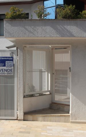 Casa à venda com 379m², 3 quartos e 3 vagasPlaca