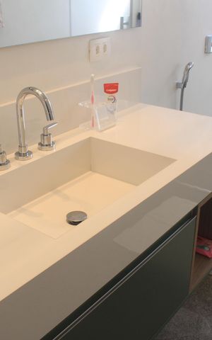 Casa à venda com 379m², 3 quartos e 3 vagasBanheiro 2