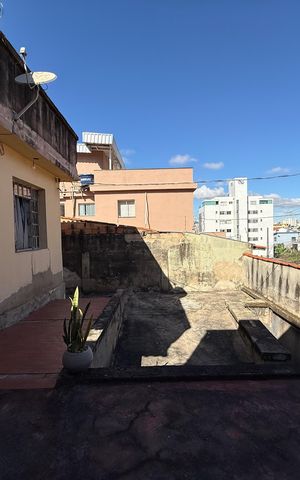 Casa para alugar com 300m², 2 quartos e 1 vaga Casa para alugar com 300m², 2 quartos e 1 vagaÁrea externa