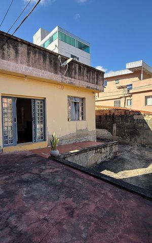 Casa para alugar com 300m², 2 quartos e 1 vaga Casa para alugar com 300m², 2 quartos e 1 vagaÁrea externa