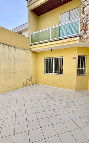 Casa à venda com 300m², 2 quartos e 2 vagasGaragem 